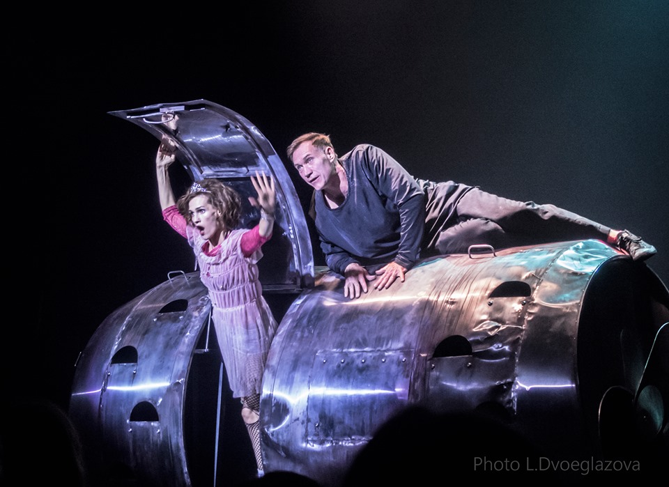 Спектакль «Nirvana» в театре «Модерн»