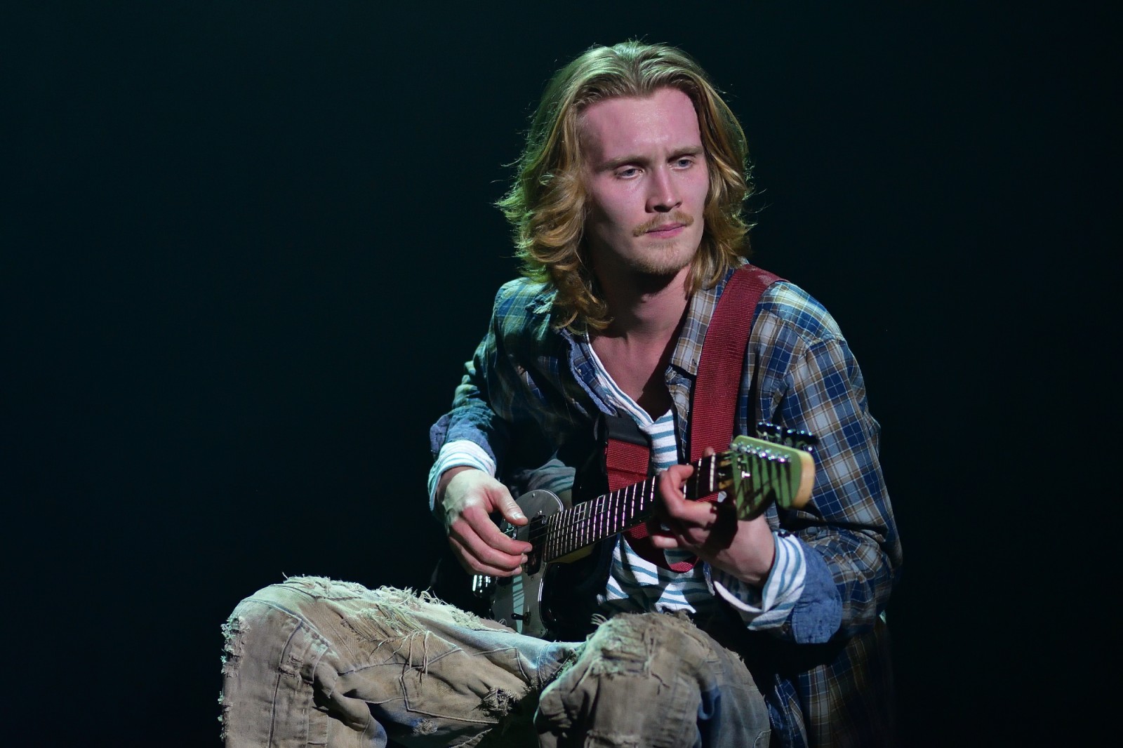 Спектакль «Nirvana» в театре «Модерн»