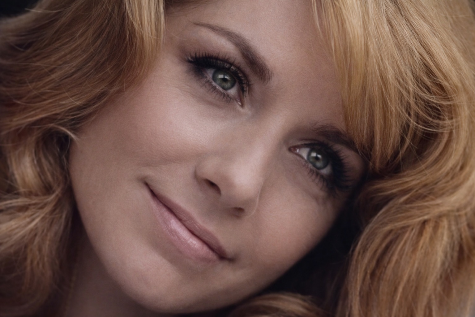 Эрика Плухар кадр из фильма Ночь в Лиссабоне 1971 года